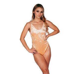 🦋B2G1🦋WESTERN FASHION Champagne Velvet Stretch Snap Crotch Closure Bodysuit O/S